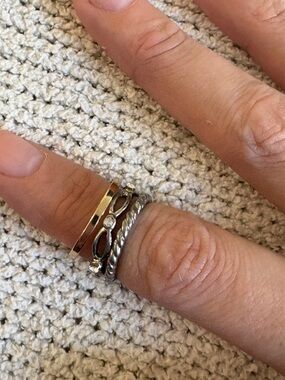 4/8$🥒Stackable Silver Tone Ring Set - Elegant Mixed Bands